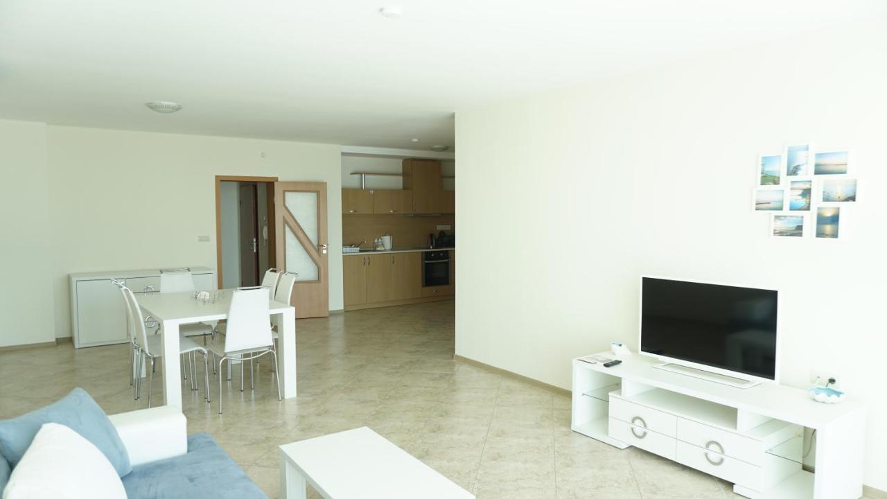 Калитея Комплекс Aparthotel Каварна Екстериор снимка