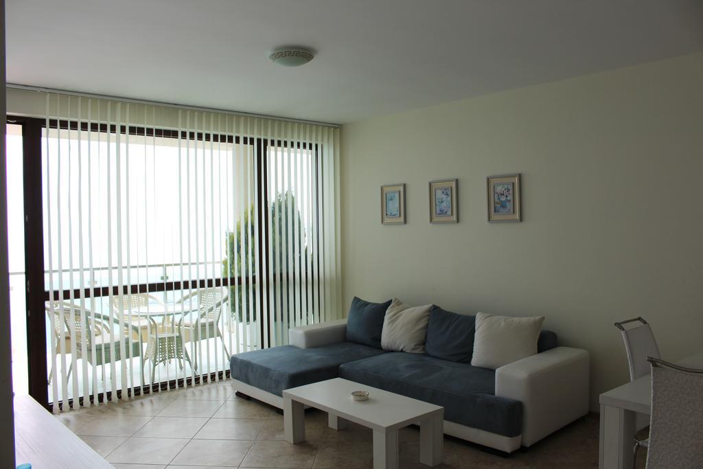 Калитея Комплекс Aparthotel Каварна Екстериор снимка