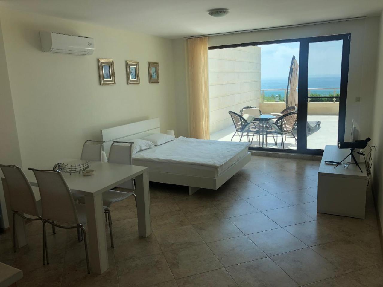 Калитея Комплекс Aparthotel Каварна Екстериор снимка